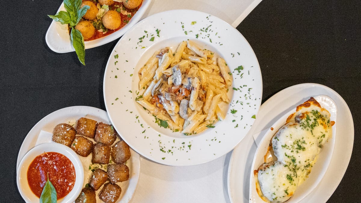 Full-Service Catering with Mama's Love
